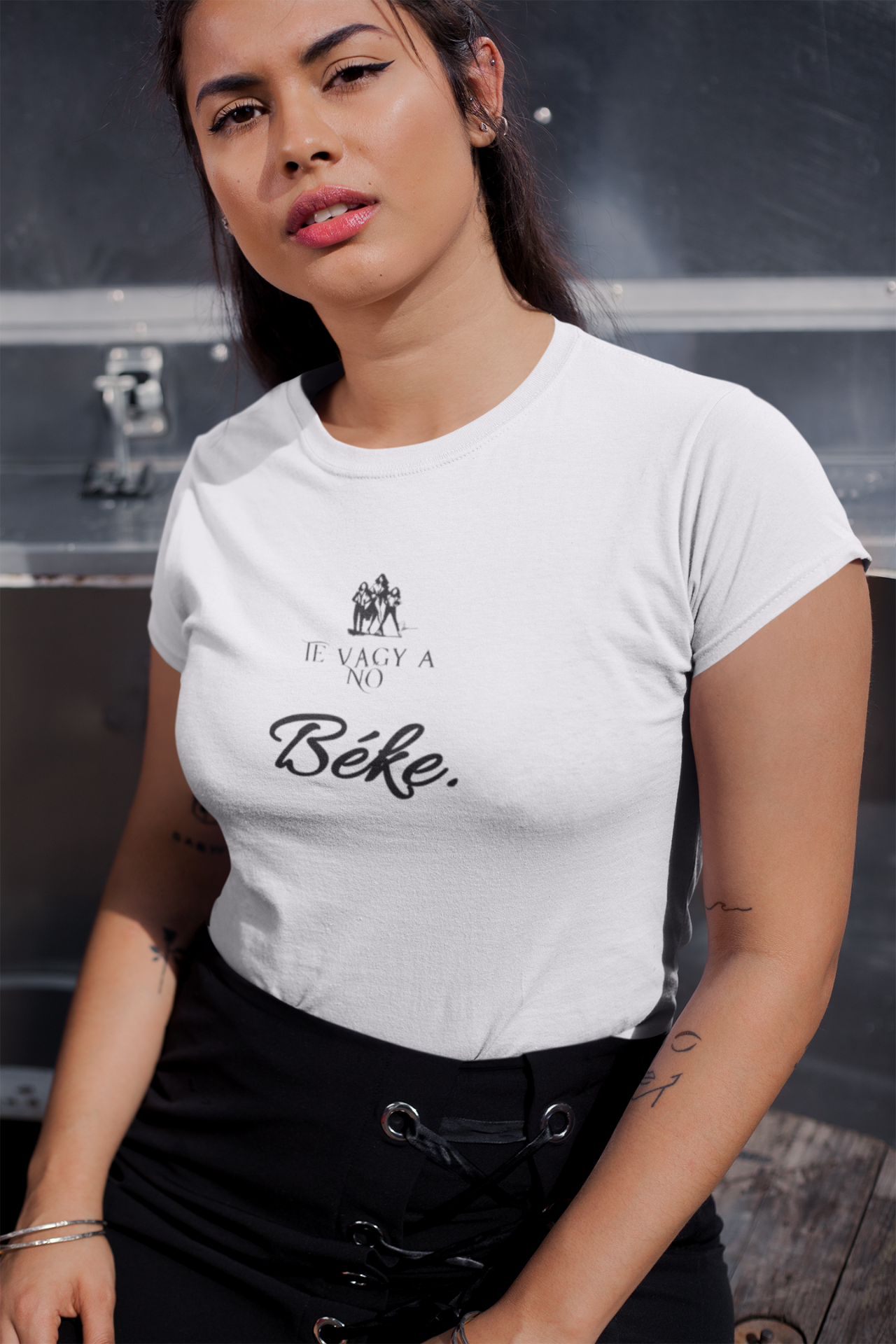 TE vagy a NŐ BÉKE póló