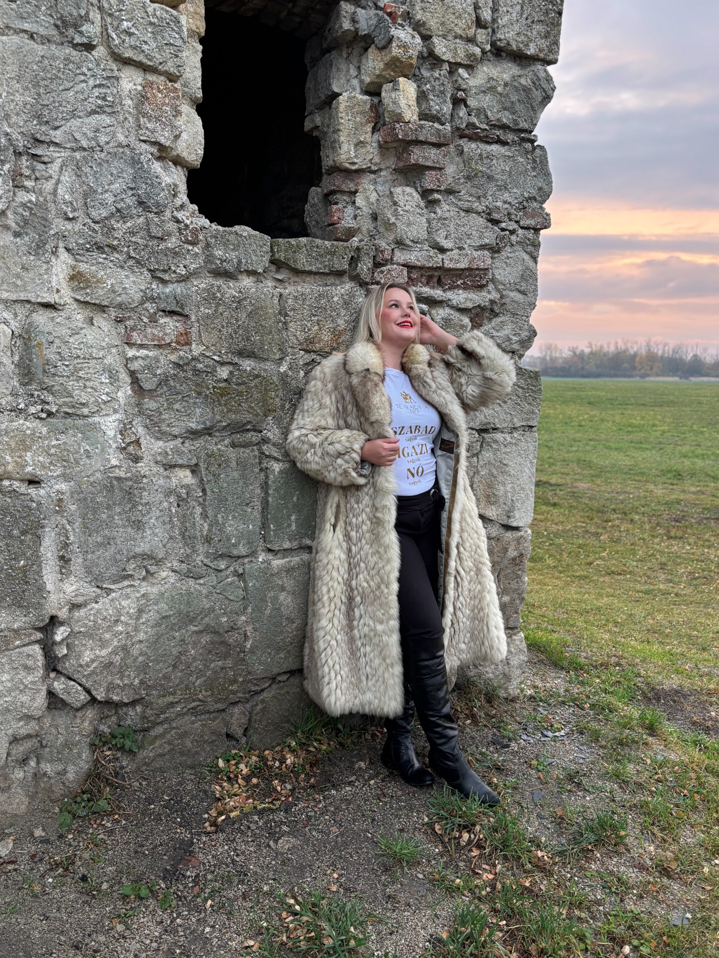 TE vagy a NŐ SZABAD IGAZI NŐ póló 